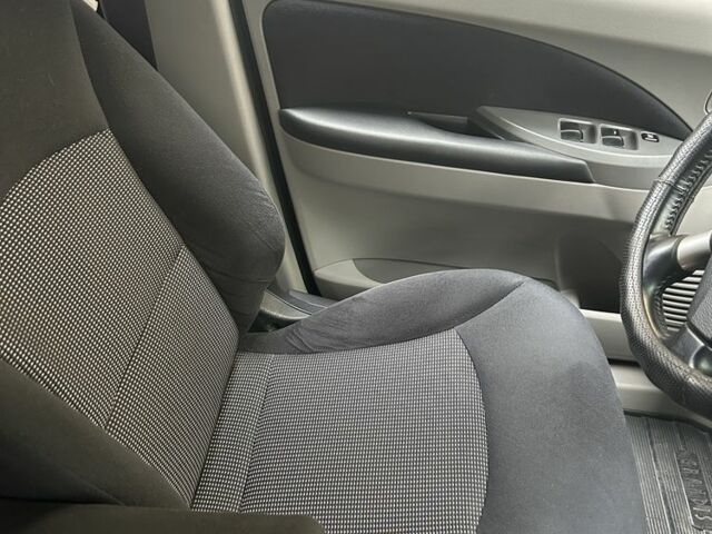 Чорний Міцубісі Грандіс, об'ємом двигуна 2.4 л та пробігом 137 тис. км за 9300 $, фото 4 на Automoto.ua