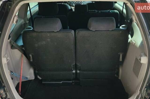 Чорний Міцубісі Грандіс, об'ємом двигуна 2 л та пробігом 245 тис. км за 6400 $, фото 4 на Automoto.ua