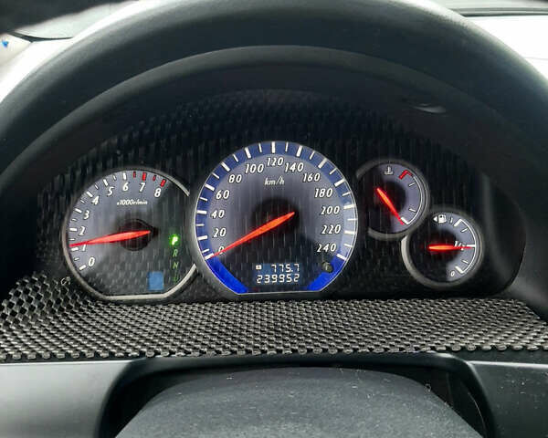 Чорний Міцубісі Грандіс, об'ємом двигуна 2.38 л та пробігом 240 тис. км за 7500 $, фото 12 на Automoto.ua