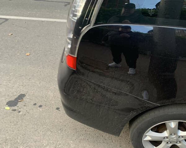 Чорний Міцубісі Грандіс, об'ємом двигуна 2.38 л та пробігом 190 тис. км за 6500 $, фото 6 на Automoto.ua