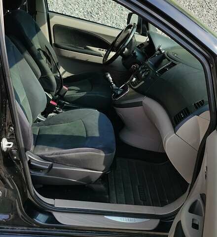 Чорний Міцубісі Грандіс, об'ємом двигуна 2 л та пробігом 245 тис. км за 6400 $, фото 8 на Automoto.ua