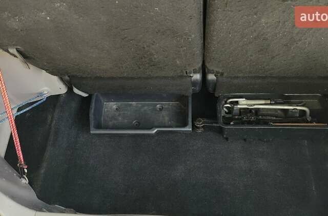 Чорний Міцубісі Грандіс, об'ємом двигуна 2 л та пробігом 245 тис. км за 6400 $, фото 5 на Automoto.ua