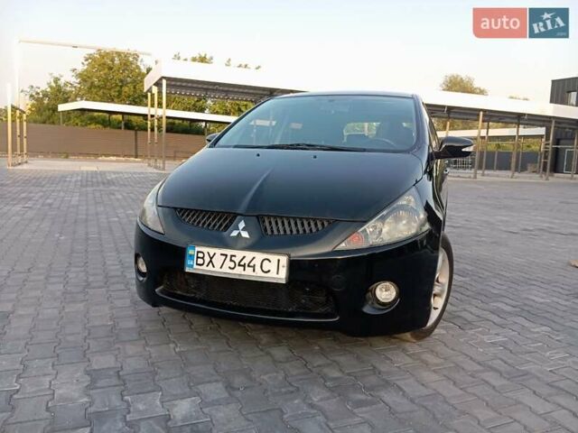 Черный Мицубиси Грандис, объемом двигателя 1.97 л и пробегом 261 тыс. км за 7400 $, фото 5 на Automoto.ua