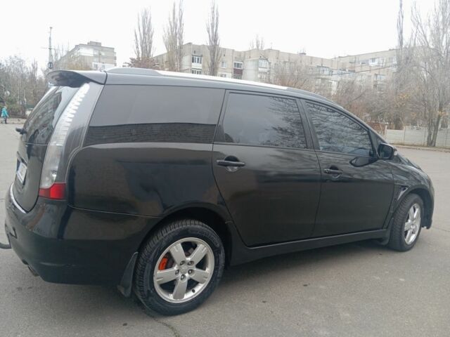 Черный Мицубиси Грандис, объемом двигателя 2.4 л и пробегом 272 тыс. км за 7000 $, фото 4 на Automoto.ua