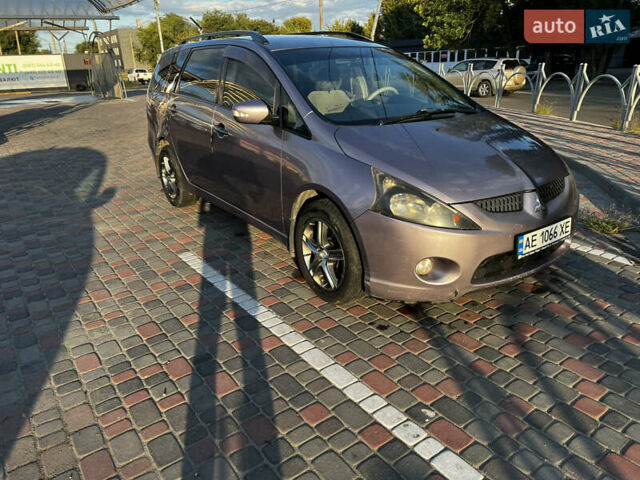 Фиолетовый Мицубиси Грандис, объемом двигателя 2.4 л и пробегом 417 тыс. км за 6500 $, фото 3 на Automoto.ua