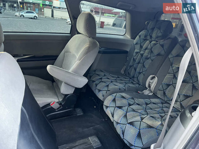 Фиолетовый Мицубиси Грандис, объемом двигателя 2.4 л и пробегом 417 тыс. км за 6500 $, фото 19 на Automoto.ua