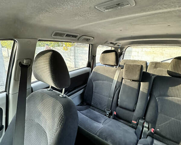 Фиолетовый Мицубиси Грандис, объемом двигателя 2.38 л и пробегом 261 тыс. км за 5400 $, фото 14 на Automoto.ua