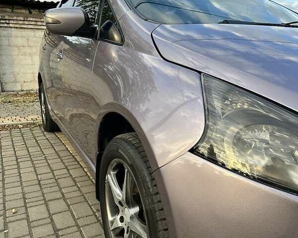 Мицубиси Грандис 2006 в Никополе на Automoto.ua Фиолетовый Мицубиси Грандис, объемом двигателя 2.4 л и пробегом 260 тыс. км за 5784 $, фото 12 на Automoto.ua
