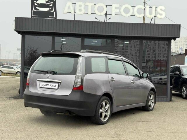 Фіолетовий Міцубісі Грандіс, об'ємом двигуна 2.4 л та пробігом 185 тис. км за 5990 $, фото 4 на Automoto.ua