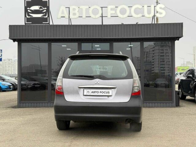 Фіолетовий Міцубісі Грандіс, об'ємом двигуна 2.4 л та пробігом 185 тис. км за 5990 $, фото 5 на Automoto.ua