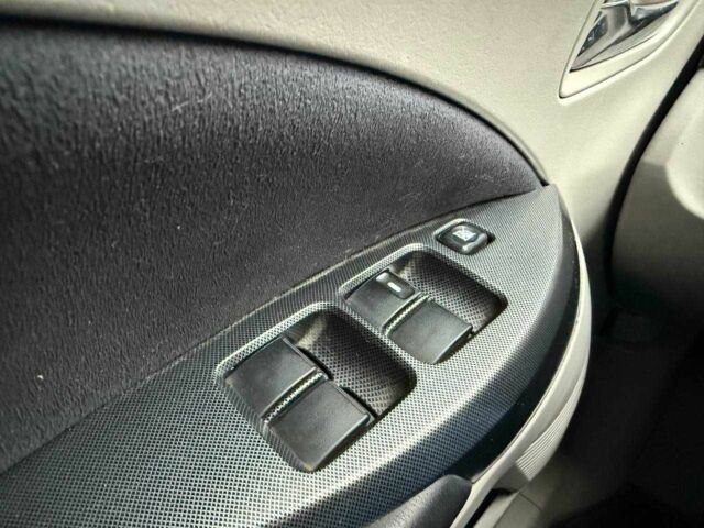 Фіолетовий Міцубісі Грандіс, об'ємом двигуна 2.4 л та пробігом 185 тис. км за 5990 $, фото 15 на Automoto.ua