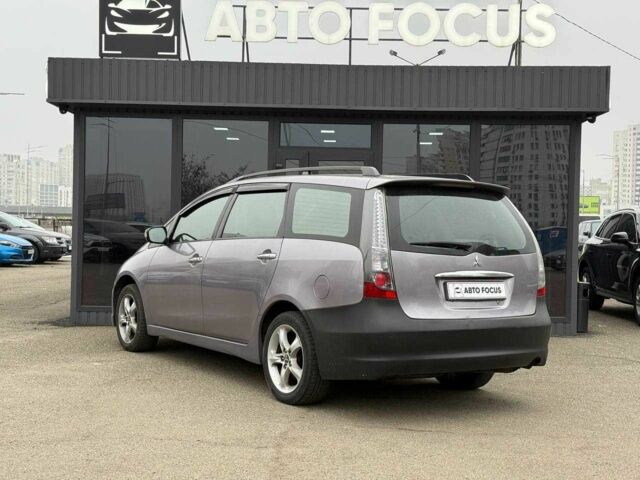 Фіолетовий Міцубісі Грандіс, об'ємом двигуна 2.4 л та пробігом 185 тис. км за 5990 $, фото 6 на Automoto.ua