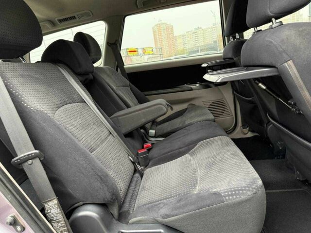 Фіолетовий Міцубісі Грандіс, об'ємом двигуна 2.4 л та пробігом 185 тис. км за 5990 $, фото 10 на Automoto.ua