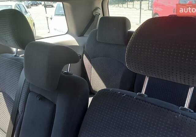 Фиолетовый Мицубиси Грандис, объемом двигателя 2.4 л и пробегом 228 тыс. км за 6780 $, фото 11 на Automoto.ua