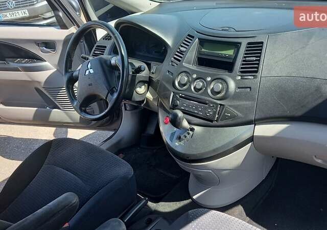 Фиолетовый Мицубиси Грандис, объемом двигателя 2.4 л и пробегом 228 тыс. км за 6780 $, фото 19 на Automoto.ua