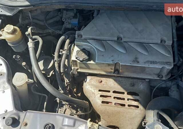 Фиолетовый Мицубиси Грандис, объемом двигателя 2.4 л и пробегом 228 тыс. км за 6780 $, фото 22 на Automoto.ua