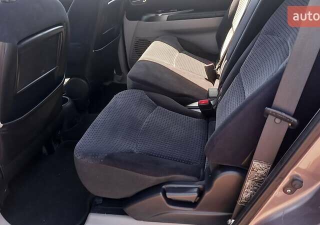 Фиолетовый Мицубиси Грандис, объемом двигателя 2.4 л и пробегом 228 тыс. км за 6780 $, фото 10 на Automoto.ua