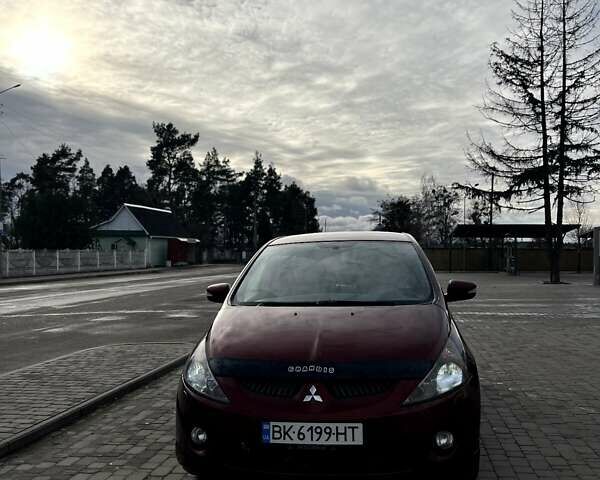 Червоний Міцубісі Грандіс, об'ємом двигуна 2.38 л та пробігом 341 тис. км за 3900 $, фото 2 на Automoto.ua