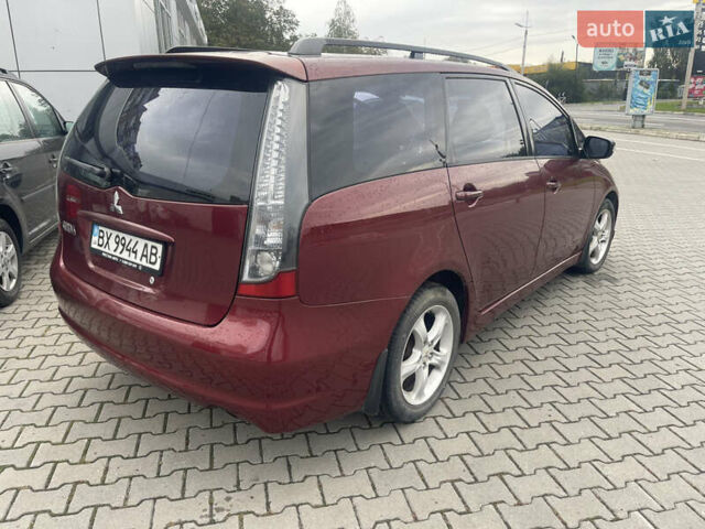Красный Мицубиси Грандис, объемом двигателя 2.38 л и пробегом 117 тыс. км за 6999 $, фото 15 на Automoto.ua