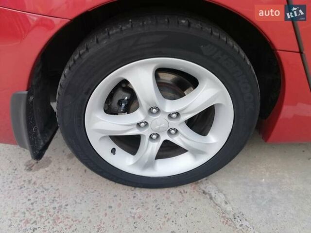 Красный Мицубиси Грандис, объемом двигателя 1.97 л и пробегом 235 тыс. км за 7100 $, фото 16 на Automoto.ua