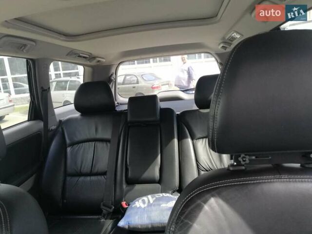 Красный Мицубиси Грандис, объемом двигателя 1.97 л и пробегом 235 тыс. км за 7100 $, фото 10 на Automoto.ua