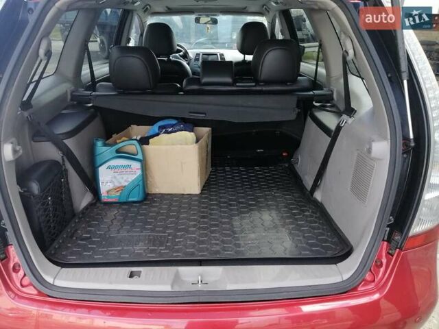 Красный Мицубиси Грандис, объемом двигателя 1.97 л и пробегом 235 тыс. км за 7100 $, фото 4 на Automoto.ua