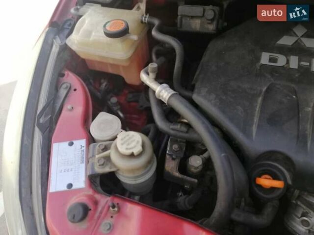 Красный Мицубиси Грандис, объемом двигателя 1.97 л и пробегом 235 тыс. км за 7100 $, фото 25 на Automoto.ua