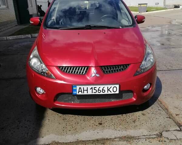 Красный Мицубиси Грандис, объемом двигателя 1.97 л и пробегом 235 тыс. км за 7100 $, фото 1 на Automoto.ua