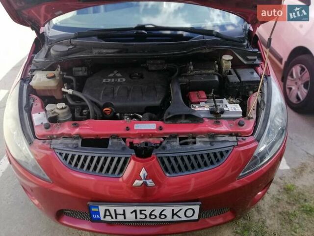 Красный Мицубиси Грандис, объемом двигателя 1.97 л и пробегом 235 тыс. км за 7100 $, фото 23 на Automoto.ua