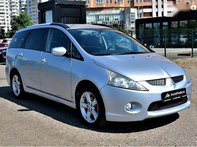 Міцубісі Грандіс, об'ємом двигуна 2 л та пробігом 237 тис. км за 8500 $, фото 3 на Automoto.ua