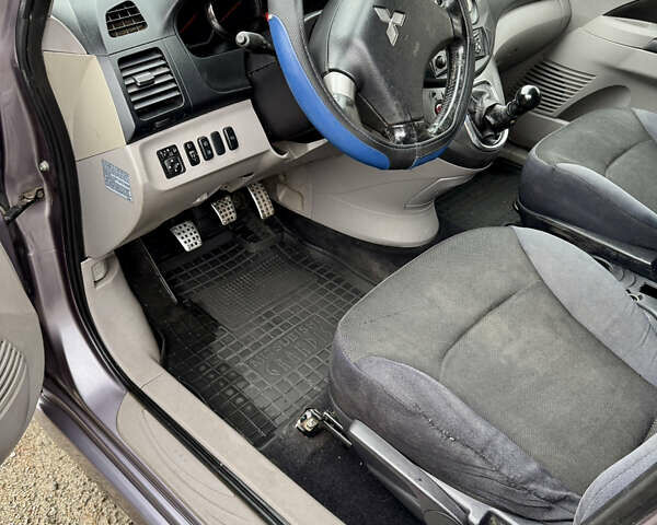 Мицубиси Грандис, объемом двигателя 2 л и пробегом 408 тыс. км за 1900 $, фото 7 на Automoto.ua