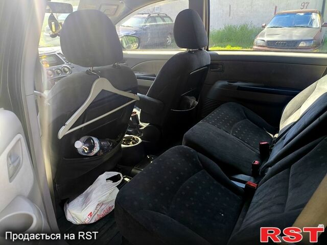 Мицубиси Грандис, объемом двигателя 2.4 л и пробегом 218 тыс. км за 4800 $, фото 3 на Automoto.ua