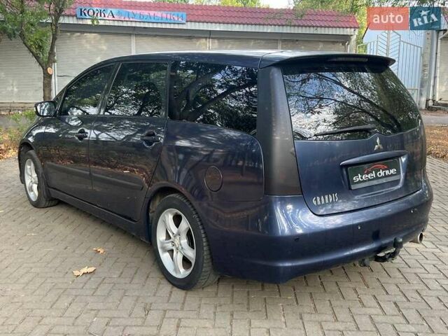 Мицубиси Грандис, объемом двигателя 2.38 л и пробегом 280 тыс. км за 5999 $, фото 4 на Automoto.ua