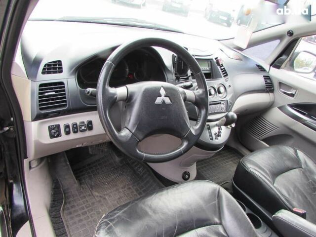 Міцубісі Грандіс, об'ємом двигуна 0 л та пробігом 271 тис. км за 5499 $, фото 7 на Automoto.ua