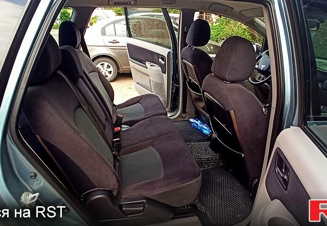 Мицубиси Грандис 2007 в Кропивницком (Кировограде) на Automoto.ua Мицубиси Грандис, объемом двигателя 2 л и пробегом 242 тыс. км за 5200 $, фото 6 на Automoto.ua