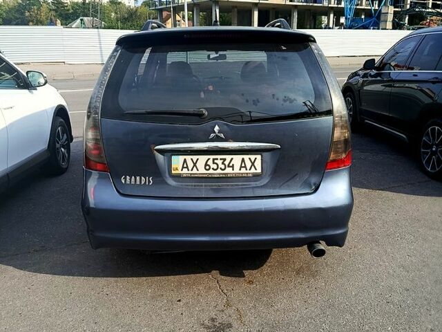 Мицубиси Грандис, объемом двигателя 2.4 л и пробегом 311 тыс. км за 4000 $, фото 4 на Automoto.ua