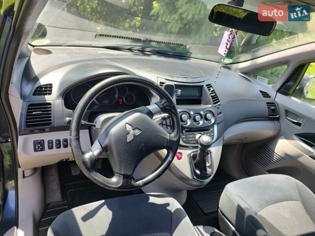 Мицубиси Грандис, объемом двигателя 2 л и пробегом 295 тыс. км за 6500 $, фото 13 на Automoto.ua