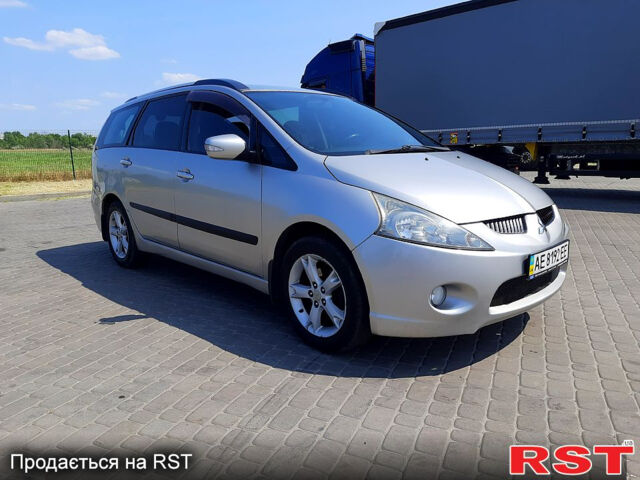 Мицубиси Грандис, объемом двигателя 2.4 л и пробегом 210 тыс. км за 6800 $, фото 5 на Automoto.ua