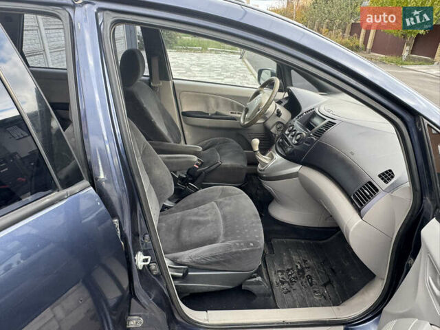 Сірий Міцубісі Грандіс, об'ємом двигуна 2.4 л та пробігом 396 тис. км за 3999 $, фото 25 на Automoto.ua