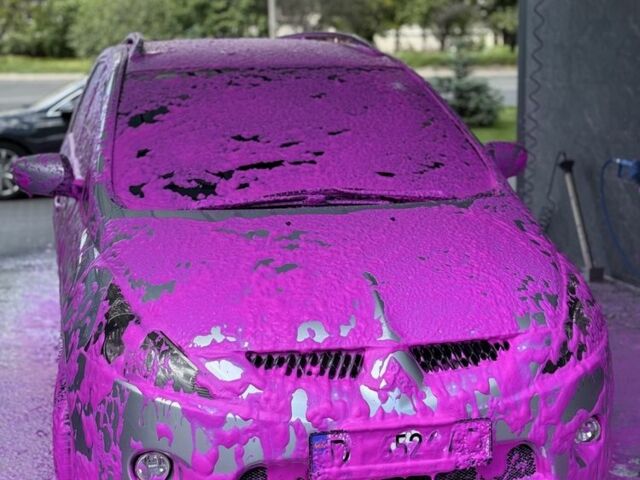 Сірий Міцубісі Грандіс, об'ємом двигуна 2.4 л та пробігом 258 тис. км за 6000 $, фото 18 на Automoto.ua