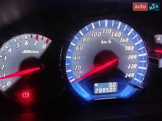 Сірий Міцубісі Грандіс, об'ємом двигуна 2.4 л та пробігом 289 тис. км за 6000 $, фото 15 на Automoto.ua