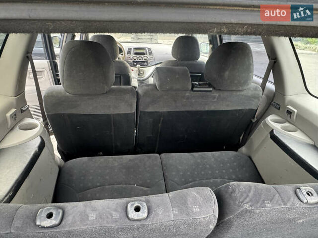 Сірий Міцубісі Грандіс, об'ємом двигуна 2.4 л та пробігом 396 тис. км за 3999 $, фото 29 на Automoto.ua