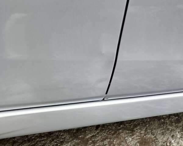 Сірий Міцубісі Грандіс, об'ємом двигуна 2.4 л та пробігом 289 тис. км за 6000 $, фото 2 на Automoto.ua