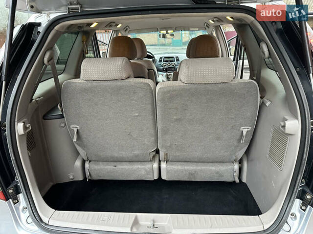 Серый Мицубиси Грандис, объемом двигателя 2.4 л и пробегом 263 тыс. км за 5300 $, фото 22 на Automoto.ua