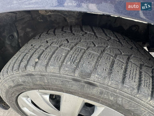 Сірий Міцубісі Грандіс, об'ємом двигуна 2.4 л та пробігом 396 тис. км за 3999 $, фото 19 на Automoto.ua