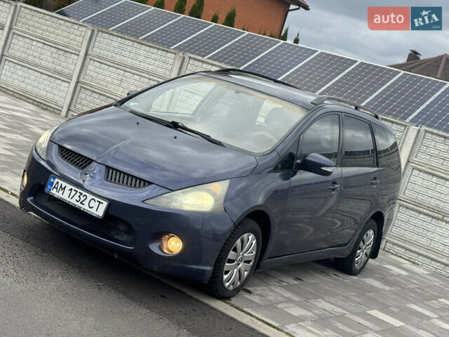 Сірий Міцубісі Грандіс, об'ємом двигуна 2.4 л та пробігом 396 тис. км за 3999 $, фото 18 на Automoto.ua