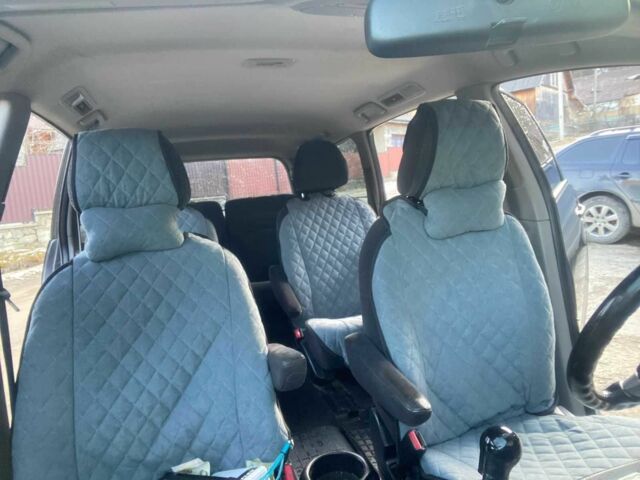 Серый Мицубиси Грандис, объемом двигателя 2 л и пробегом 280 тыс. км за 5800 $, фото 10 на Automoto.ua