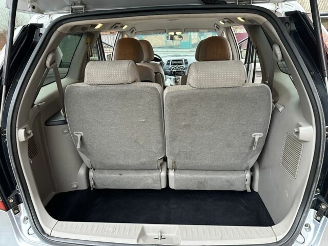 Серый Мицубиси Грандис, объемом двигателя 2.4 л и пробегом 263 тыс. км за 5300 $, фото 21 на Automoto.ua