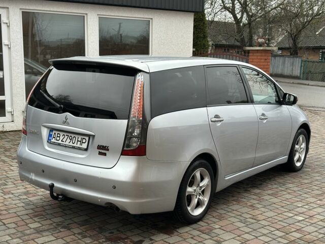 Серый Мицубиси Грандис, объемом двигателя 2.4 л и пробегом 263 тыс. км за 5300 $, фото 8 на Automoto.ua