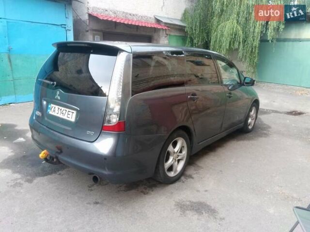 Серый Мицубиси Грандис, объемом двигателя 1.97 л и пробегом 313 тыс. км за 5000 $, фото 6 на Automoto.ua